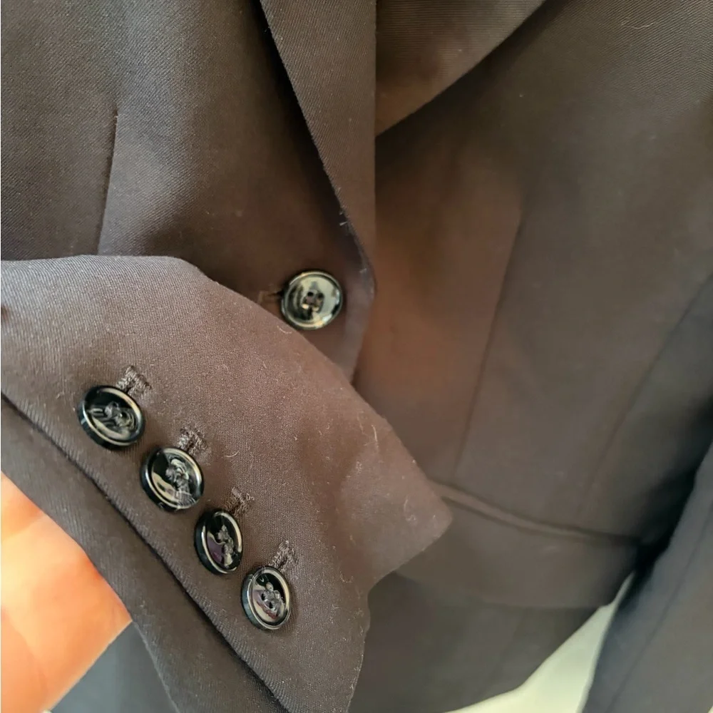 H&M Black Women's Blazer Size 12 black classic business / casual lined buttons
